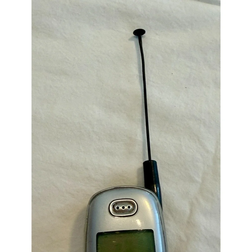 Kyocera 2325 Cellular Candybar‎ phone